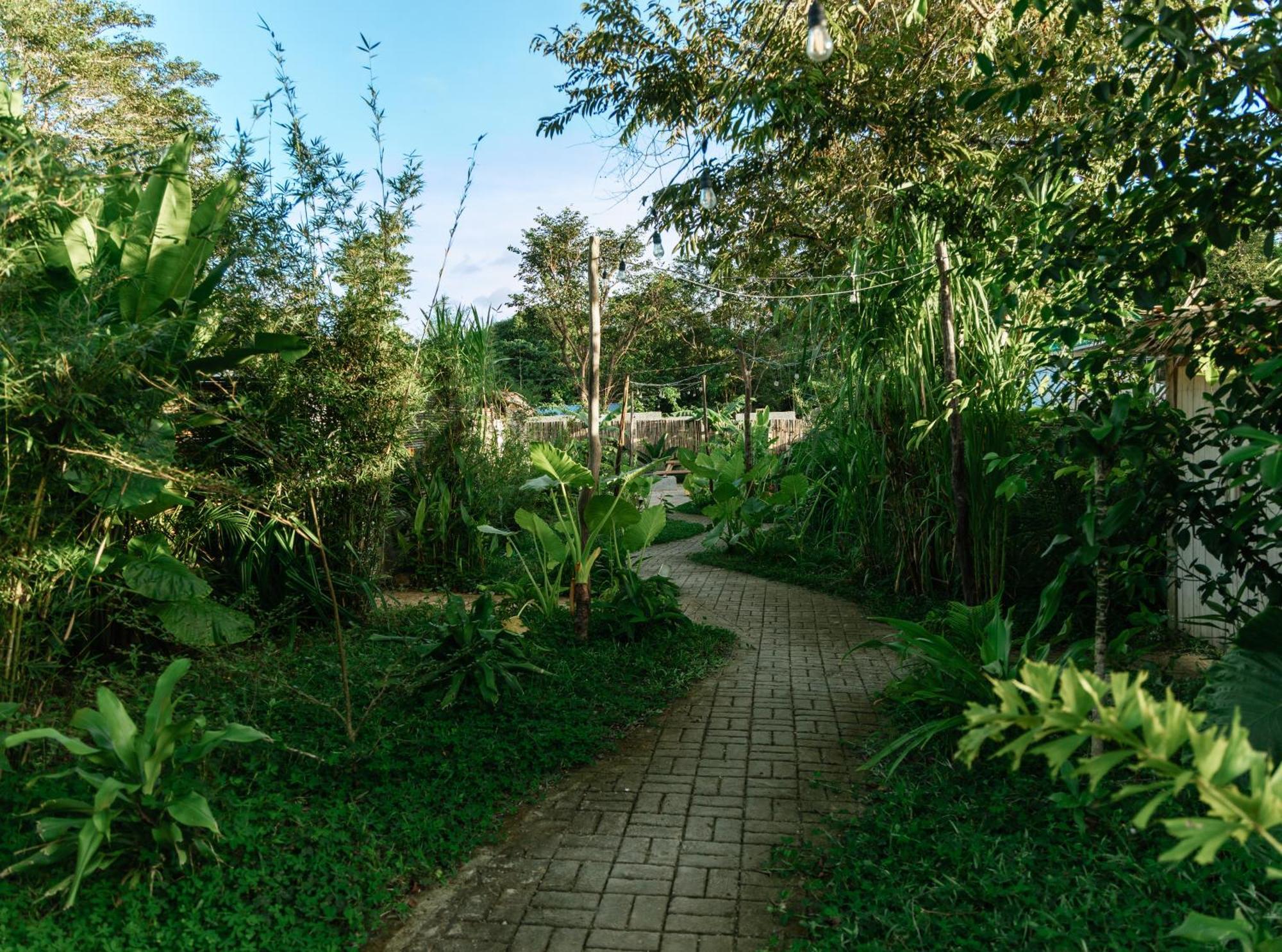 Domes And Dreams Lio Glamping Hotell El Nido Eksteriør bilde